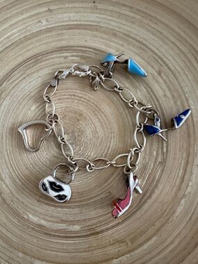 Amore 5 charm bracelet shoes